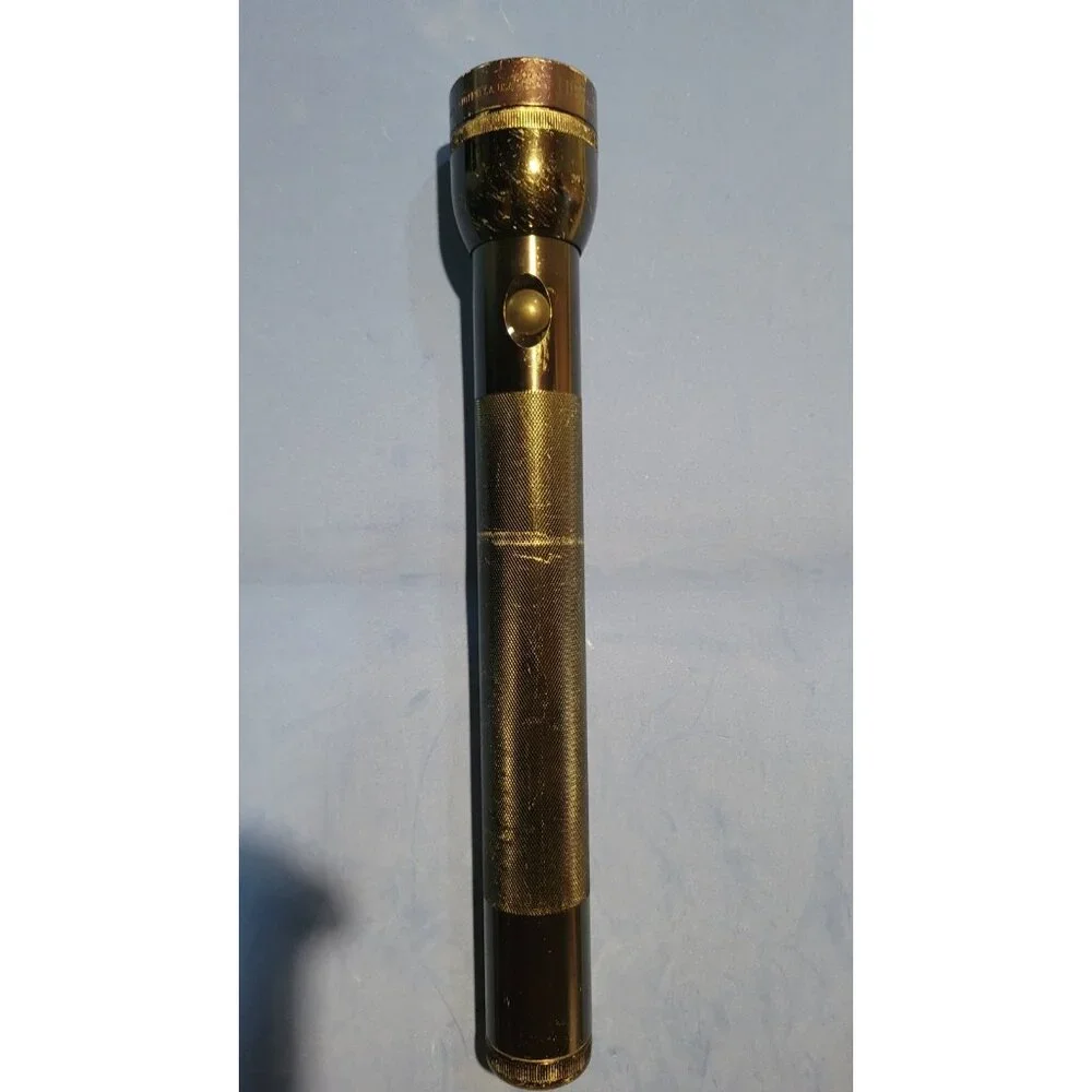 Mag-Lite 4 D Cell Flashlight 14.75 in. - Vintage - Picture 2 of 11